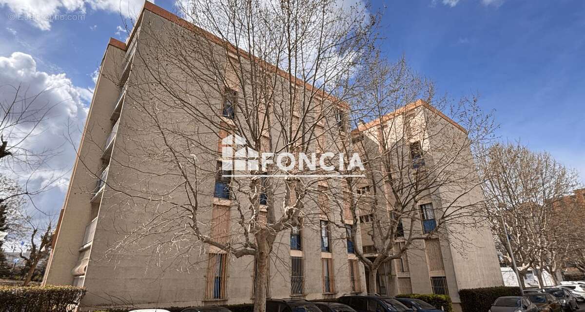 Appartement à MARSEILLE-15E