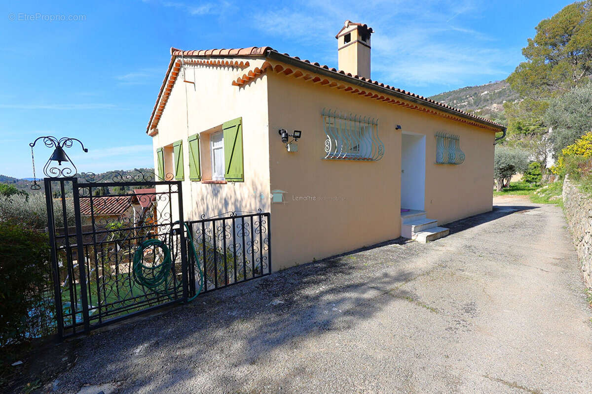 Maison Peymeinade 160 m² avec terrain de 1080 m² - photo 6