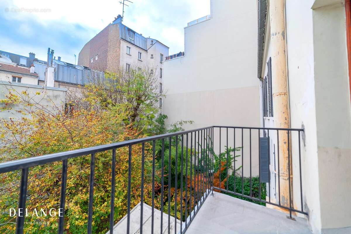 Appartement à PARIS-14E