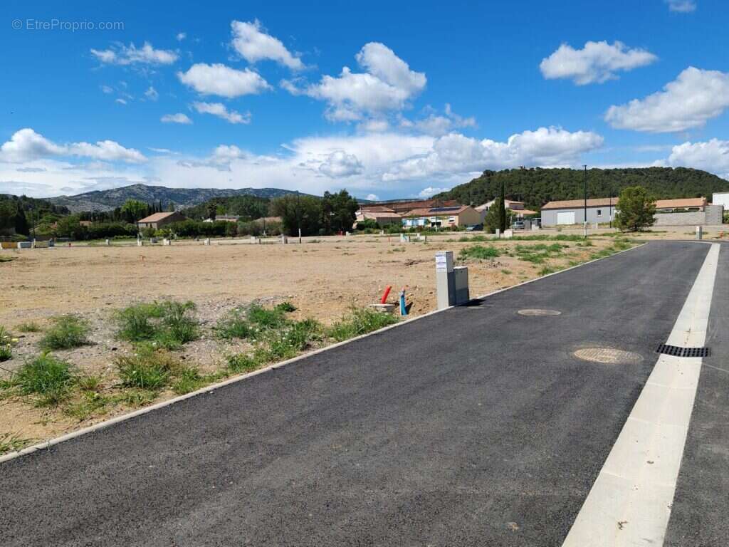 Terrain à ROQUEFORT-DES-CORBIERES