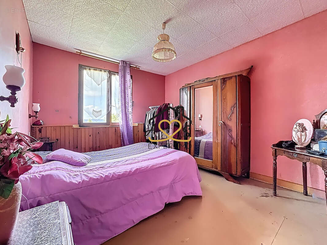 Maison à ISSERTEAUX