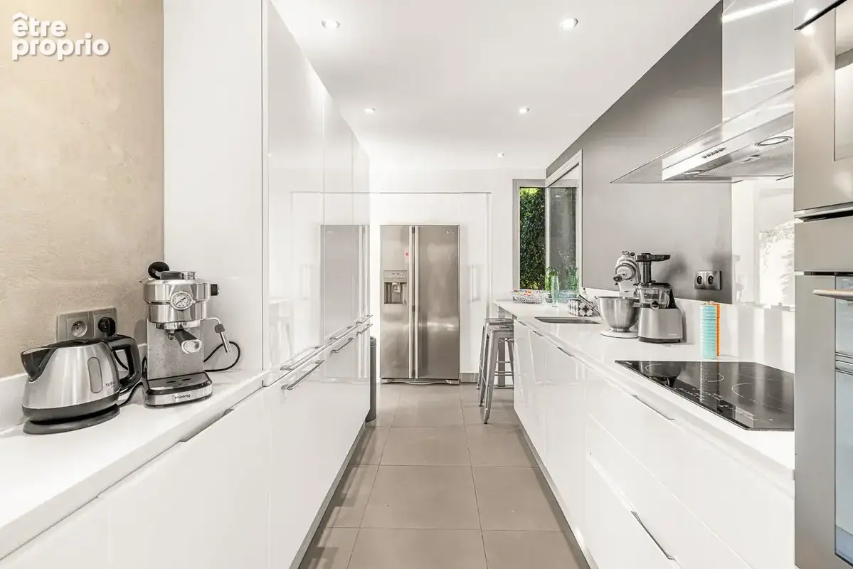 Maison 5 pièces 157 m² à vendre à Carros (06510) - photo 9