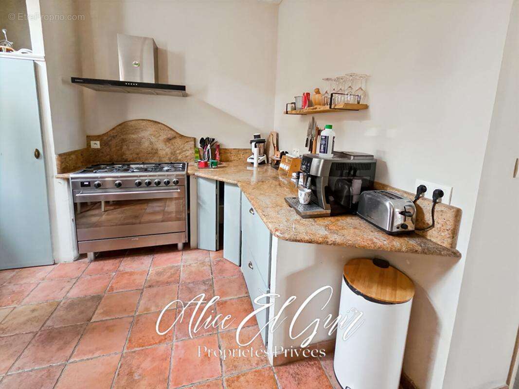 Maison Trebes 6 pièce(s) 182 m2 sur 1700 m² - photo 6