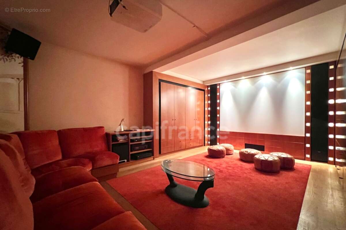 Propriété de caractère de 615 m2 sur 25 000 m2 de terrain - photo 18