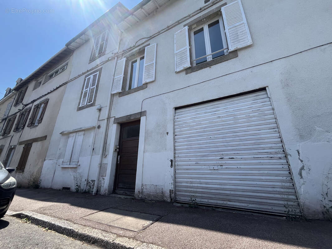 Appartement de Type 3 avec petit jardin rue de Rochechouart - photo 9