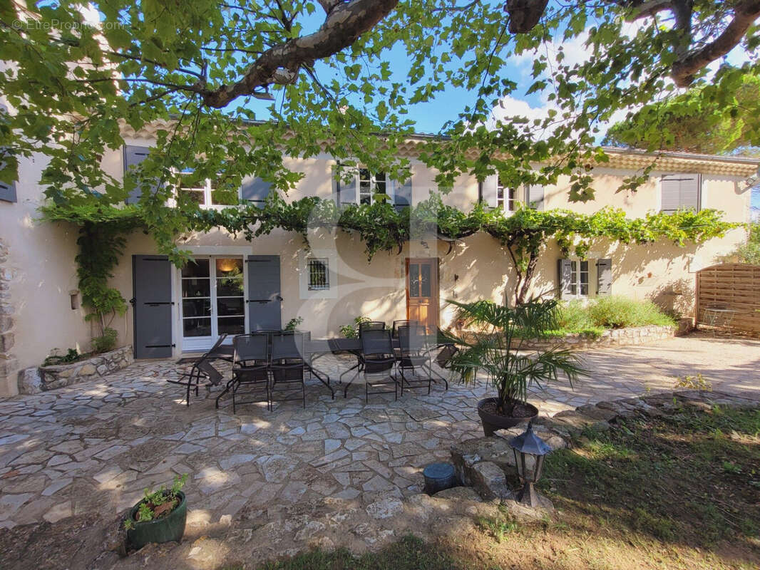 Maison à GRIGNAN