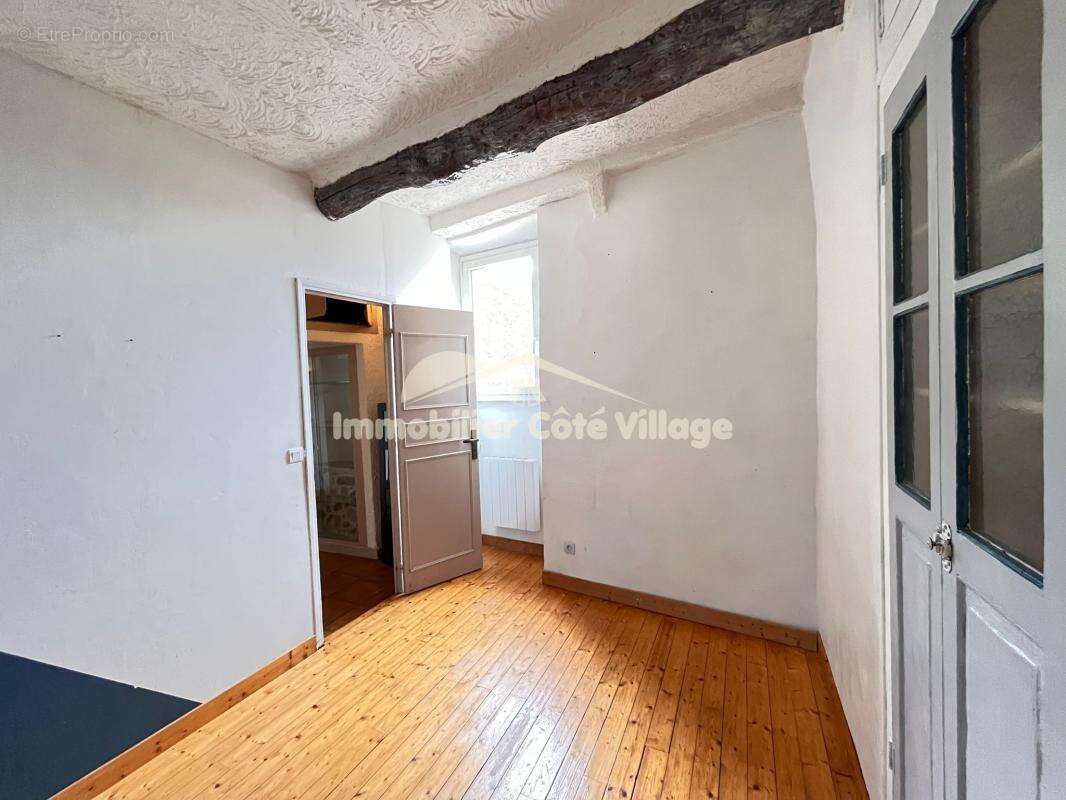 Appartement à TOUET-DE-L'ESCARENE