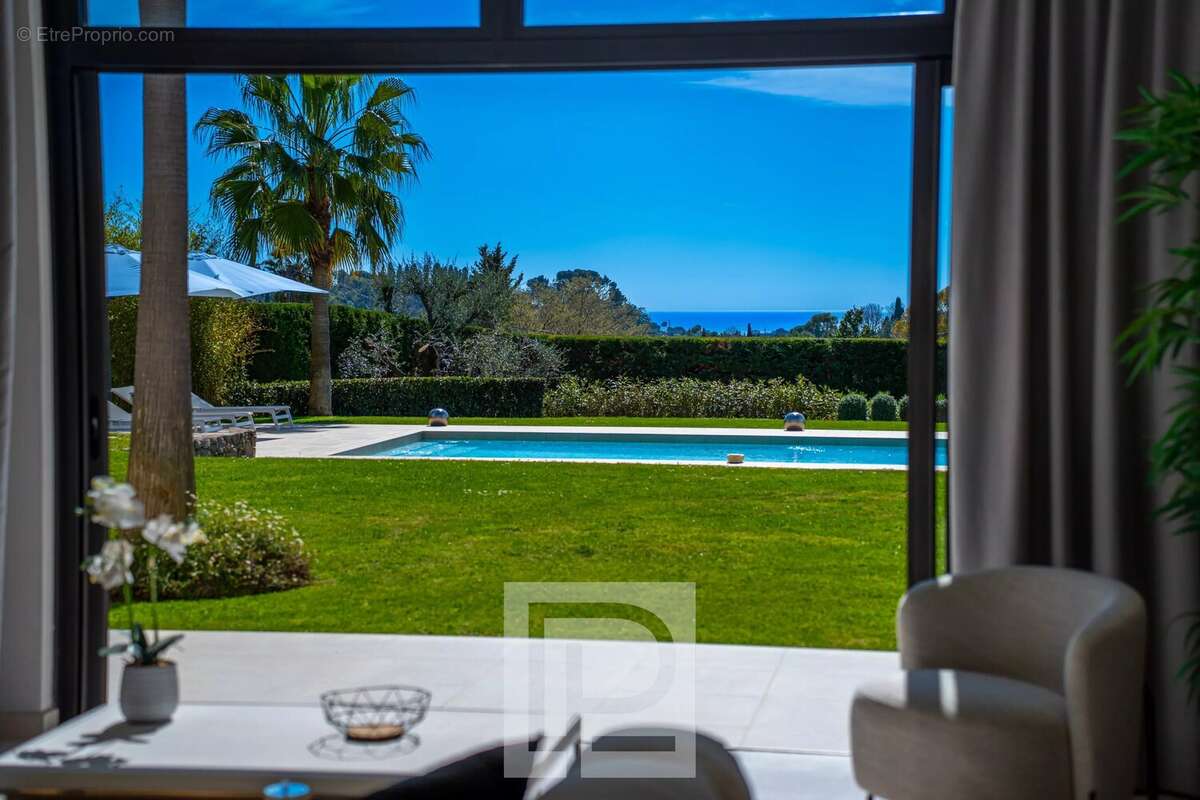 Maison à MOUGINS