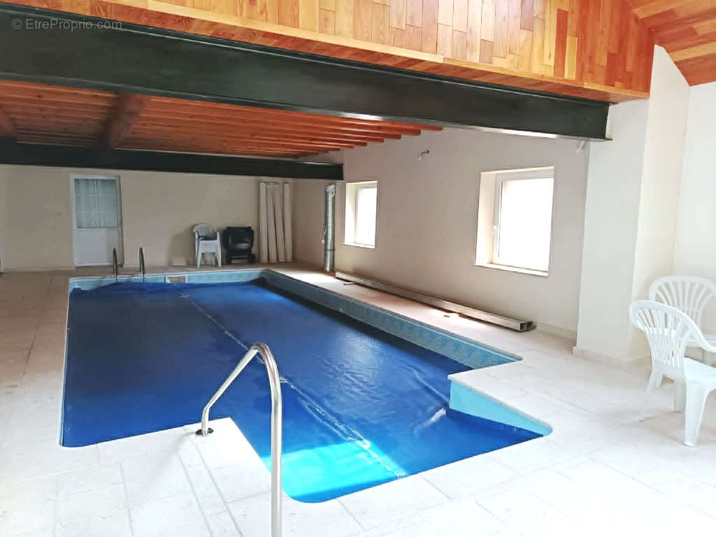 Grande  Ferme Vosgienne rénovée avec Piscine intérieure - photo 9