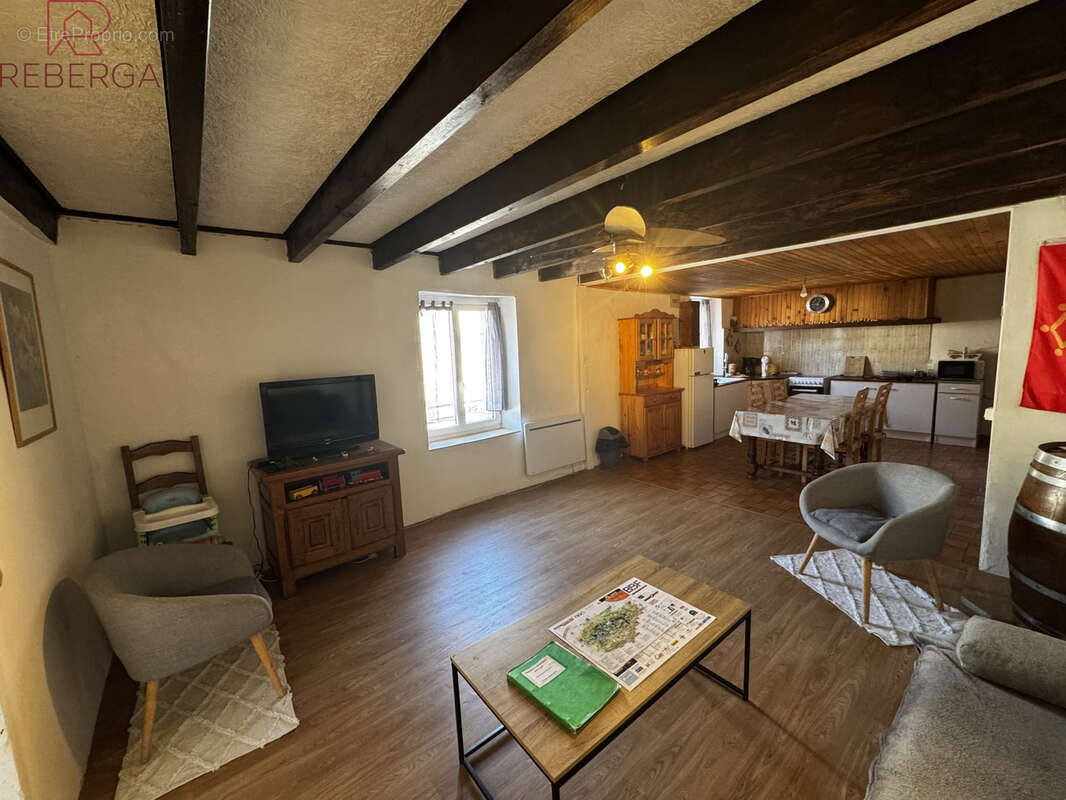 Maison 96 m² à Mazamet  - photo 2