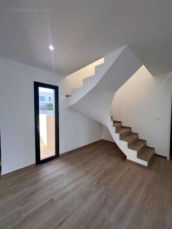 Maison à SERIGNAN