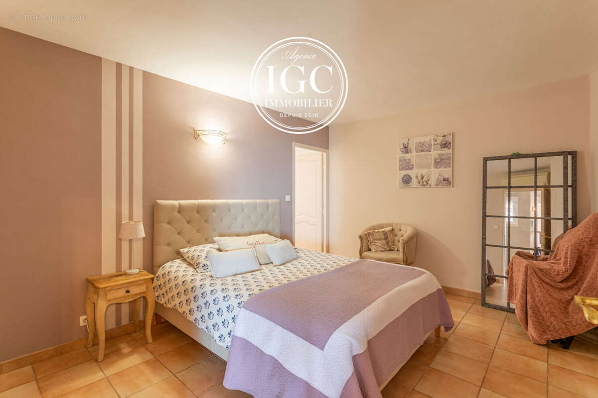 Maison à SAUSSET-LES-PINS