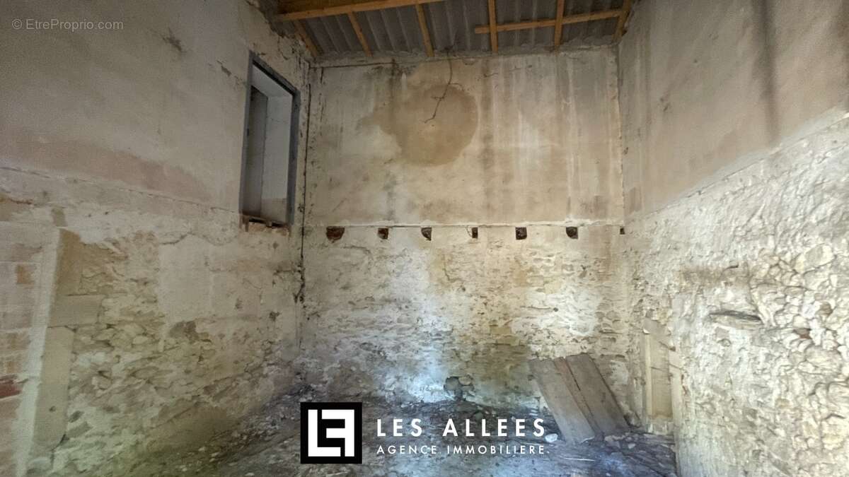 Maison à MONTSEGUR-SUR-LAUZON