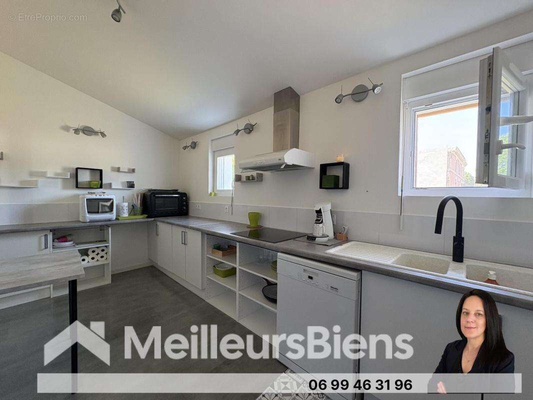 Maison familiale 4 chambres, garage et jardin à 5 min de St Yzan de Soudiac - photo 5