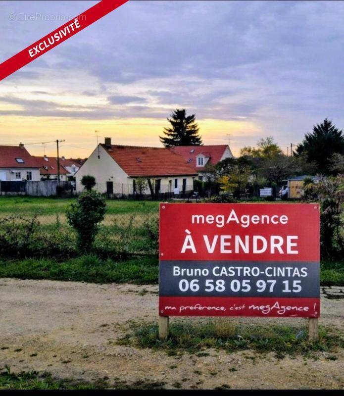 Terrain à LA FERTE-SAINT-AUBIN