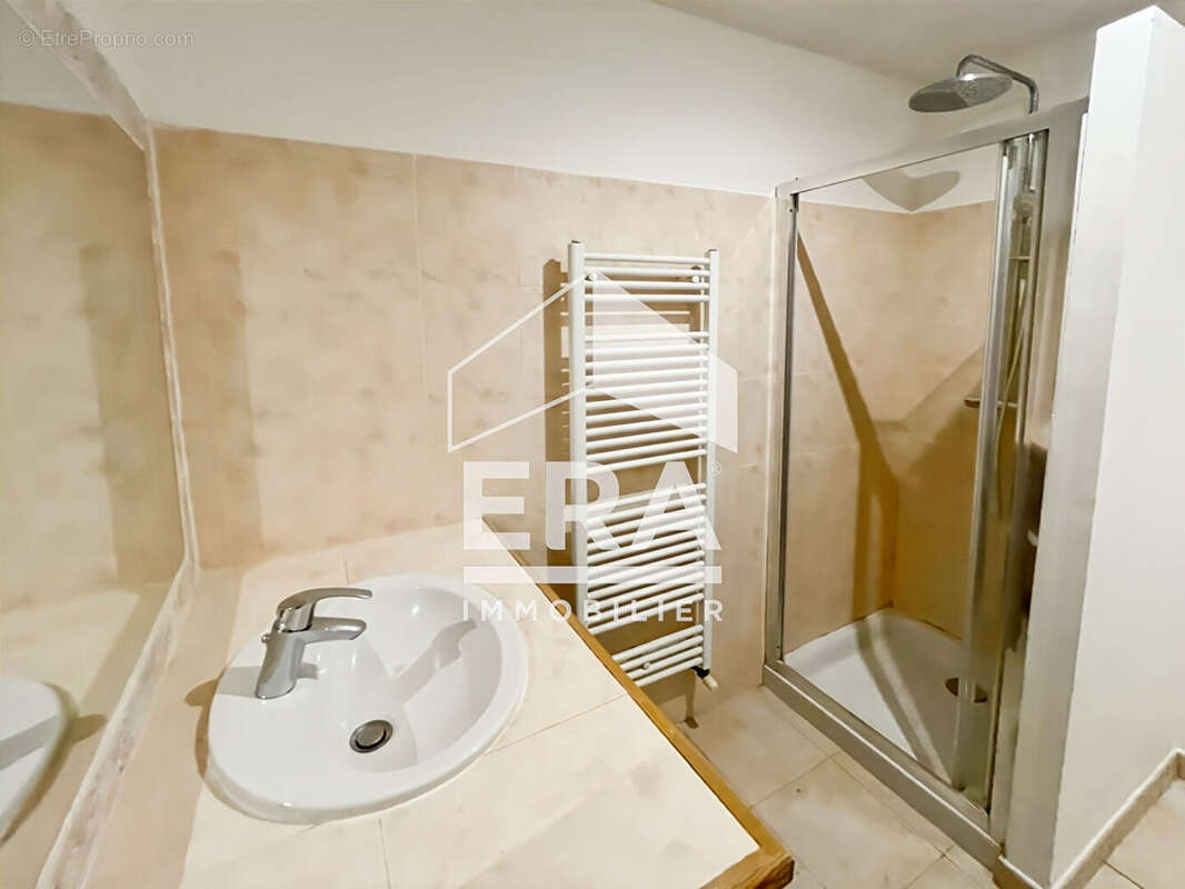 Appartement à EYRAGUES