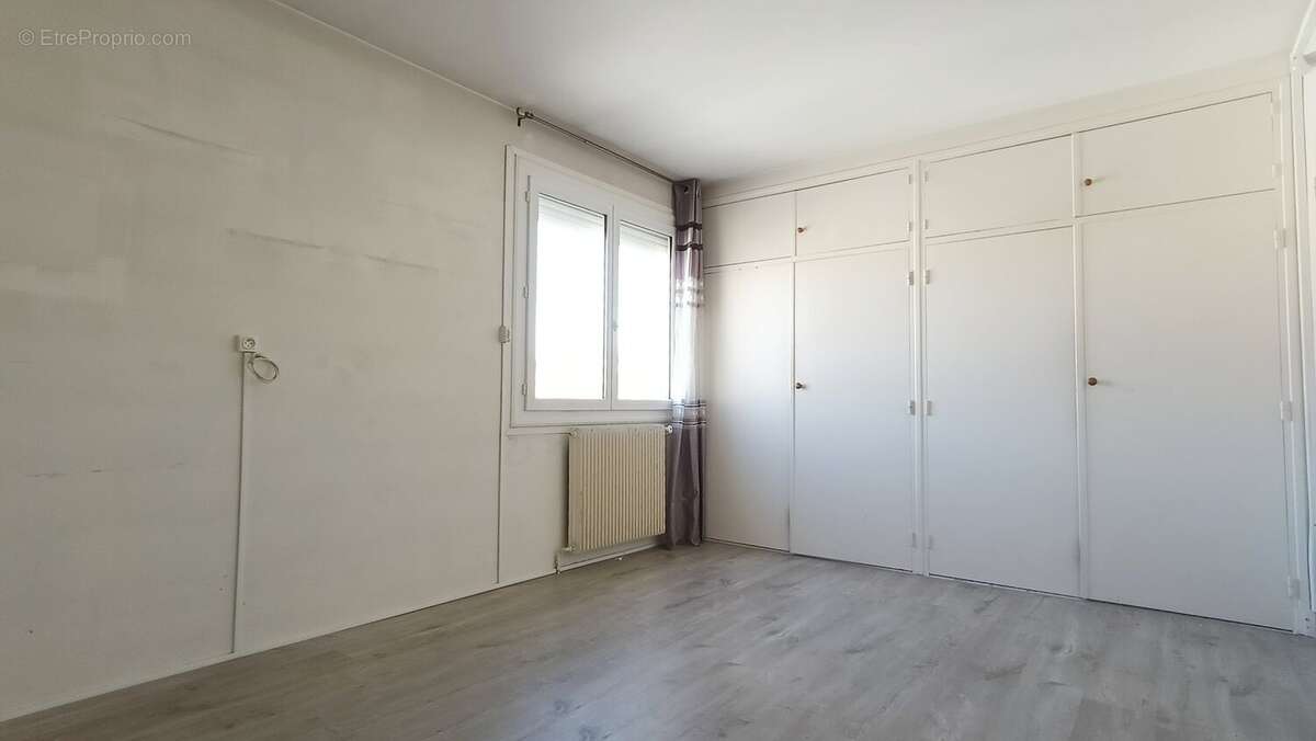 Beziers  APT T3 Garage et cave loué - photo 9