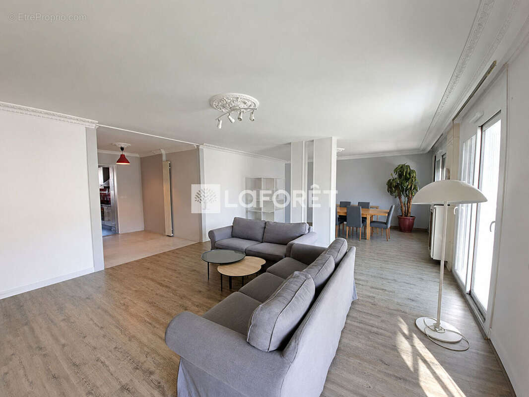 Appartement à SAINT-ETIENNE