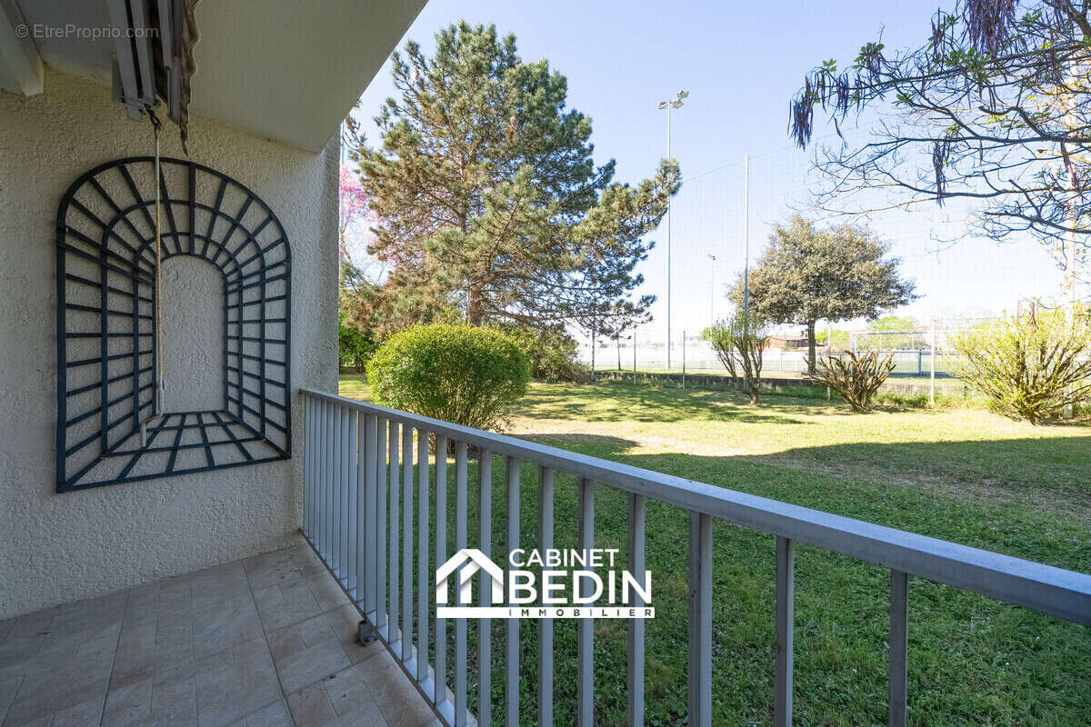 Appartement 76 m² à Merignac  - photo 6