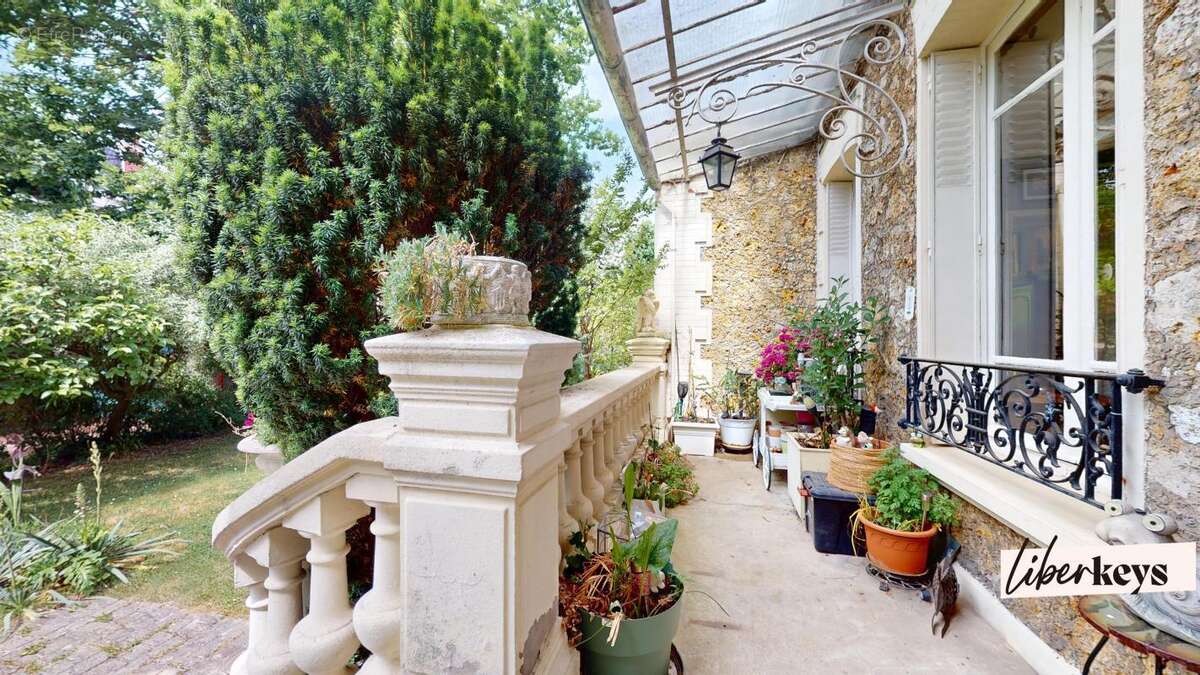 Maison à VAUCRESSON