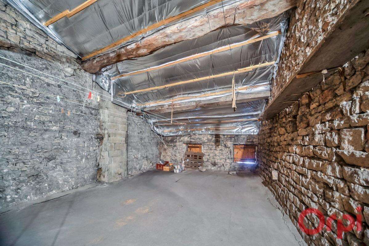 Maison à SAINT-ALBAIN