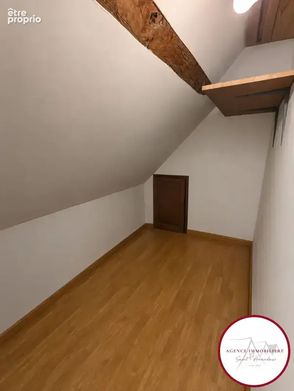 Cottage en forêt de Tronçais avec grange attenante  et autre terrain. - photo 11