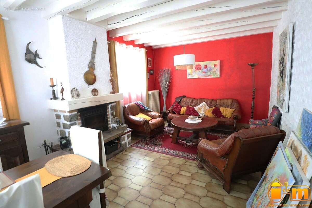 Maison à GUILLERVAL