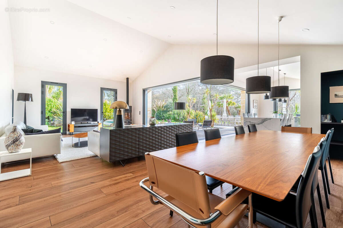 Maison à GRAYAN-ET-L'HOPITAL