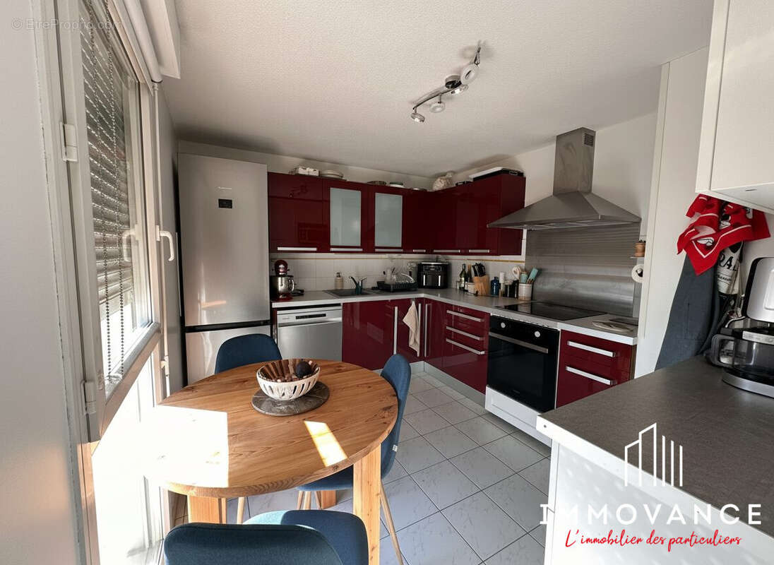 Appartement à LATTES