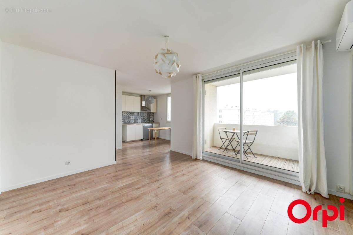 Appartement à CALUIRE-ET-CUIRE