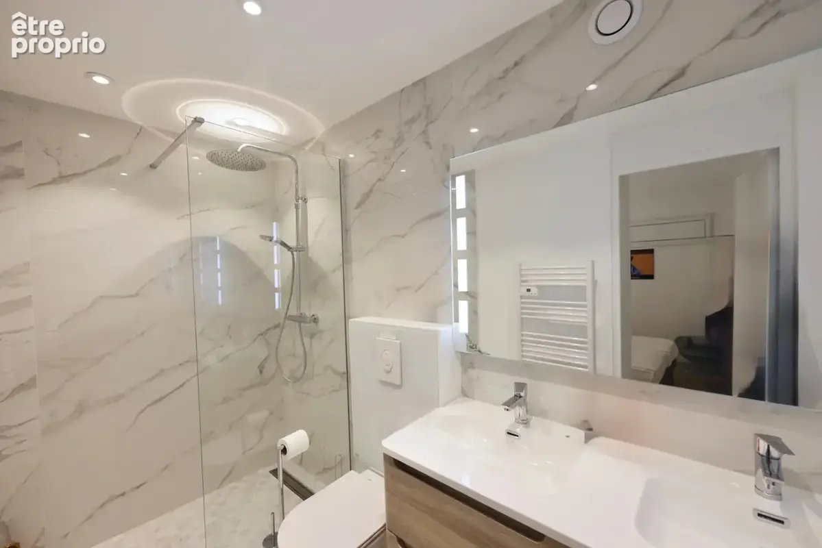 SAINT-TROPEZ : Appartement 4 pièces de 80 m² entièrement rénové, jardin de 100 m², piscine - photo 15