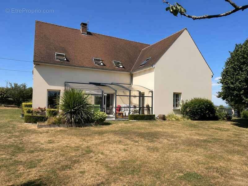 Maison 270 m² à Gisors  - photo 2