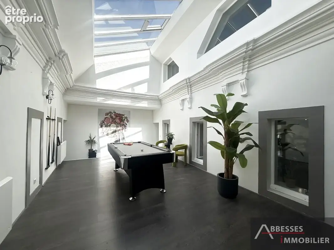 EN EXCLUSIVITÉ - CENTRE VILLE : Au 2ème et dernier étage : Superbe appartement esprit loft de type F5 - photo 5