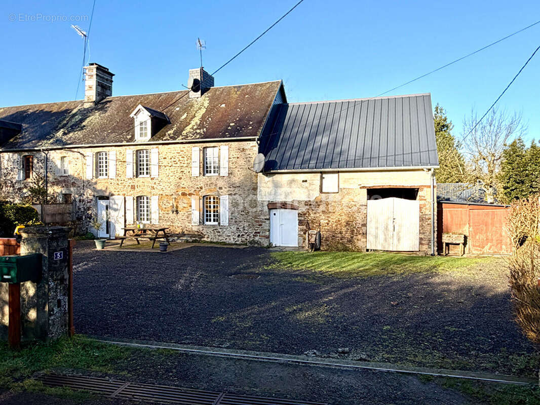 Charmante maison en pierre - MONTPINCHON - photo 15