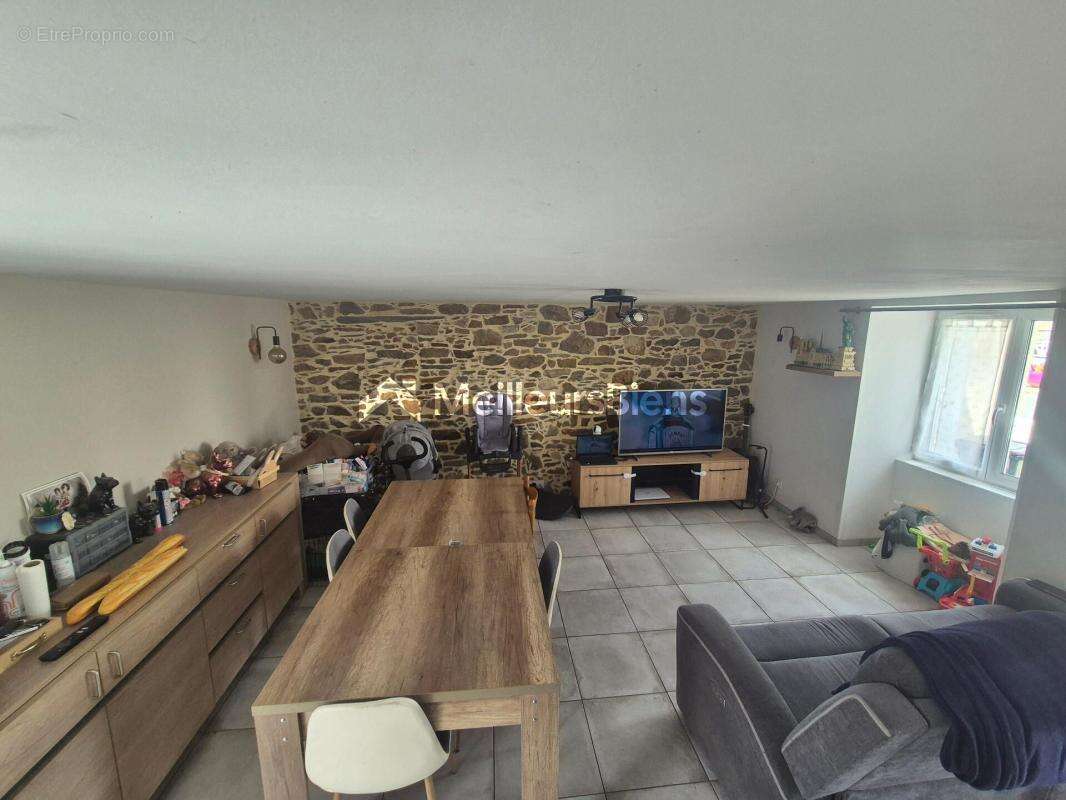 Maison de 80m² centre bourg Taule - photo 2