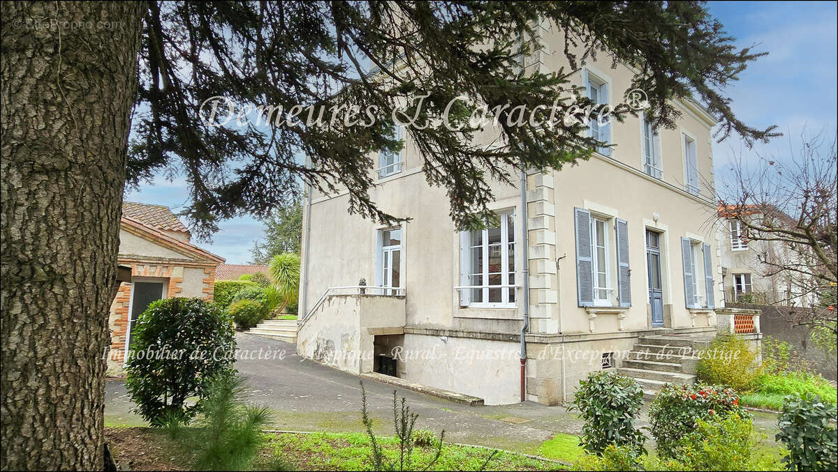 Maison à BOUSSAY