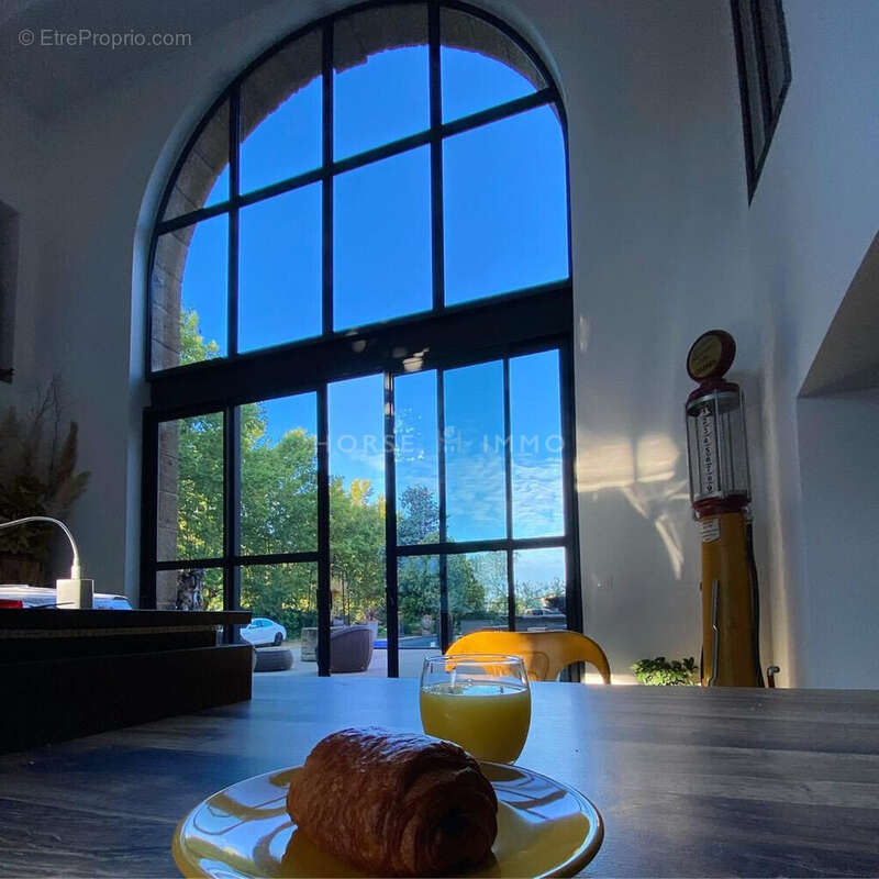 Maison à SAINT-MARTIN-DE-CRAU