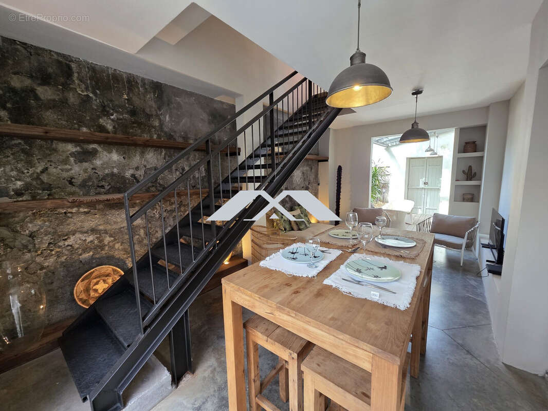 Maison à SAINT-DENIS