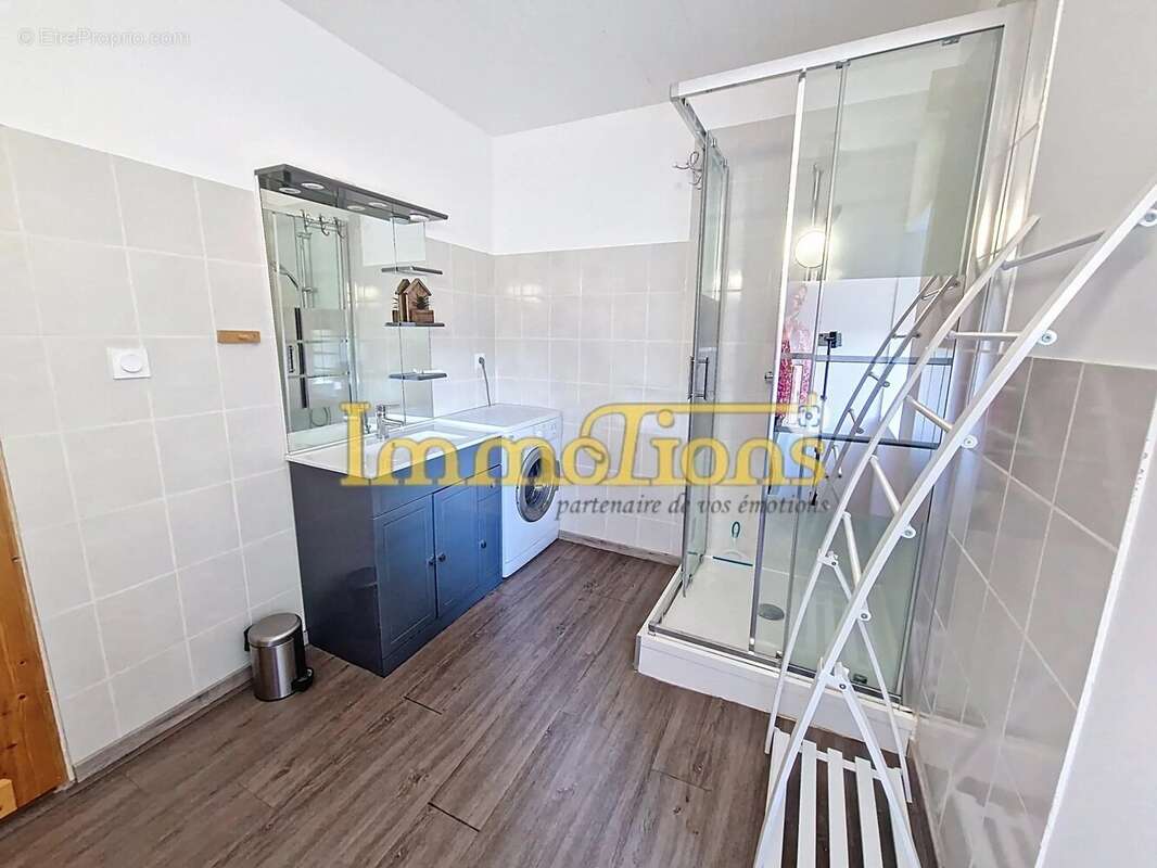 Maison à SAINT-BONNET-DE-CHAVAGNE