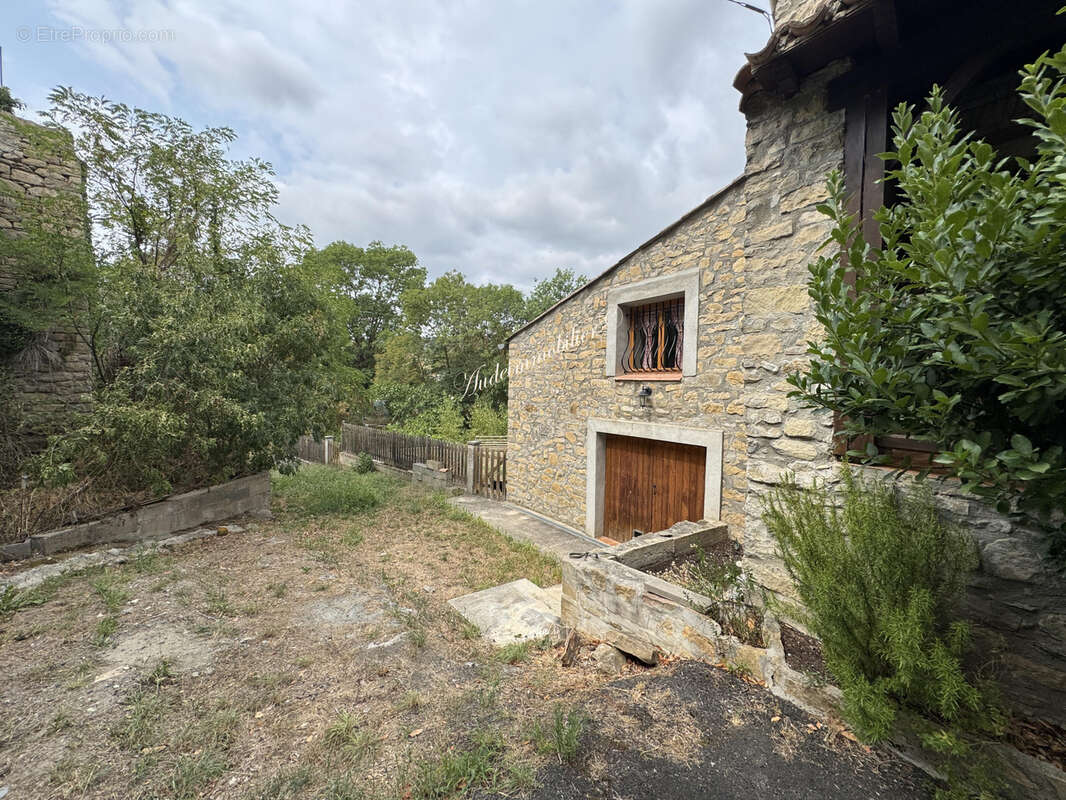 Maison à COUIZA
