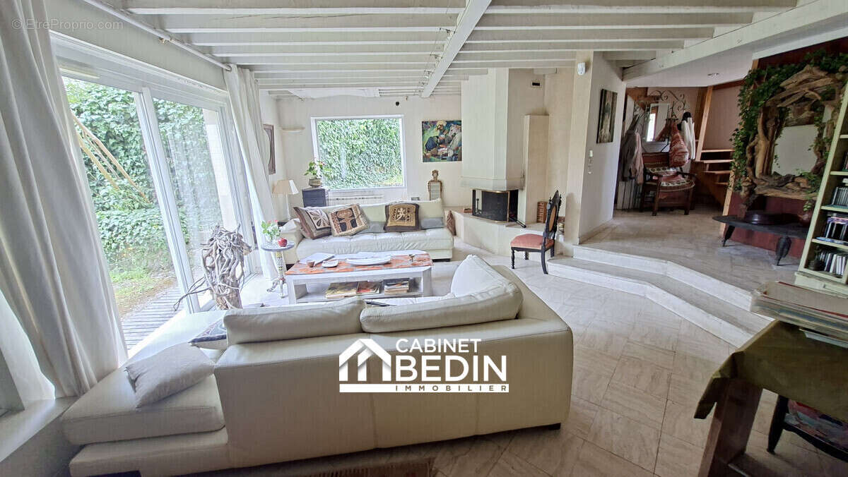 Maison 240 m² à Pessac  - photo 3