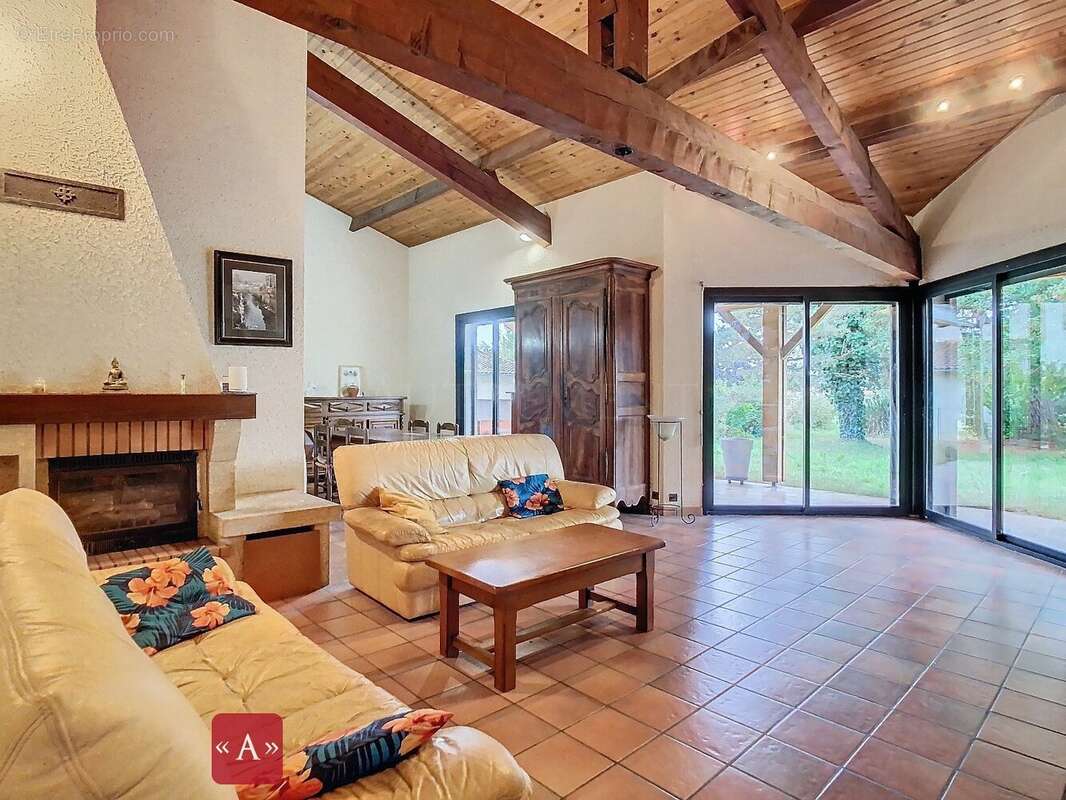 Maison à BUZET-SUR-TARN