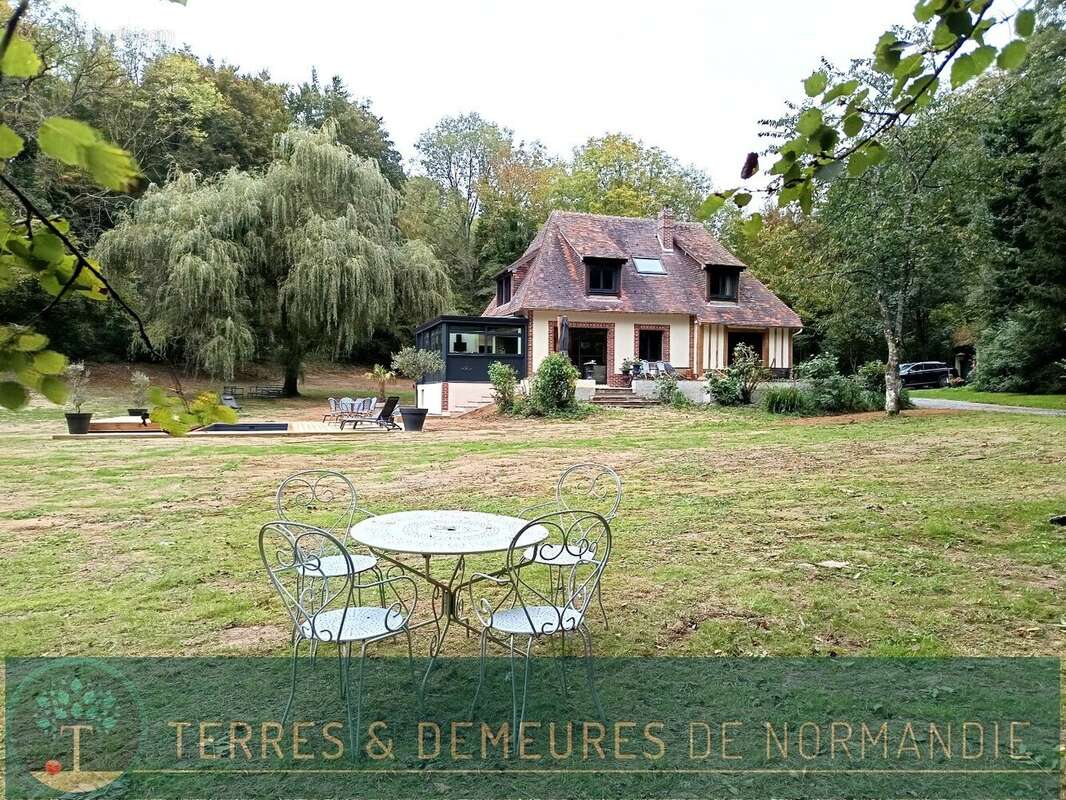 Maison à CORMEILLES