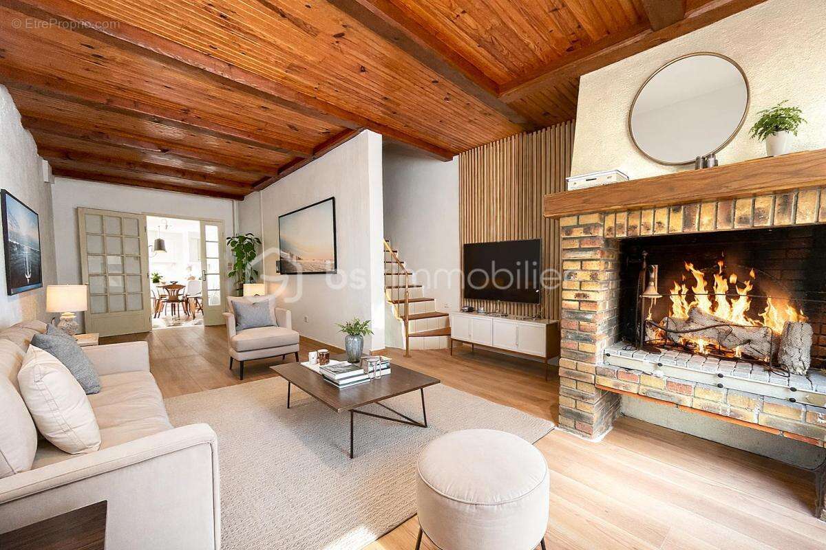 RARE – Maison de village de 128m² avec local commercial à 50 m du port - photo 2
