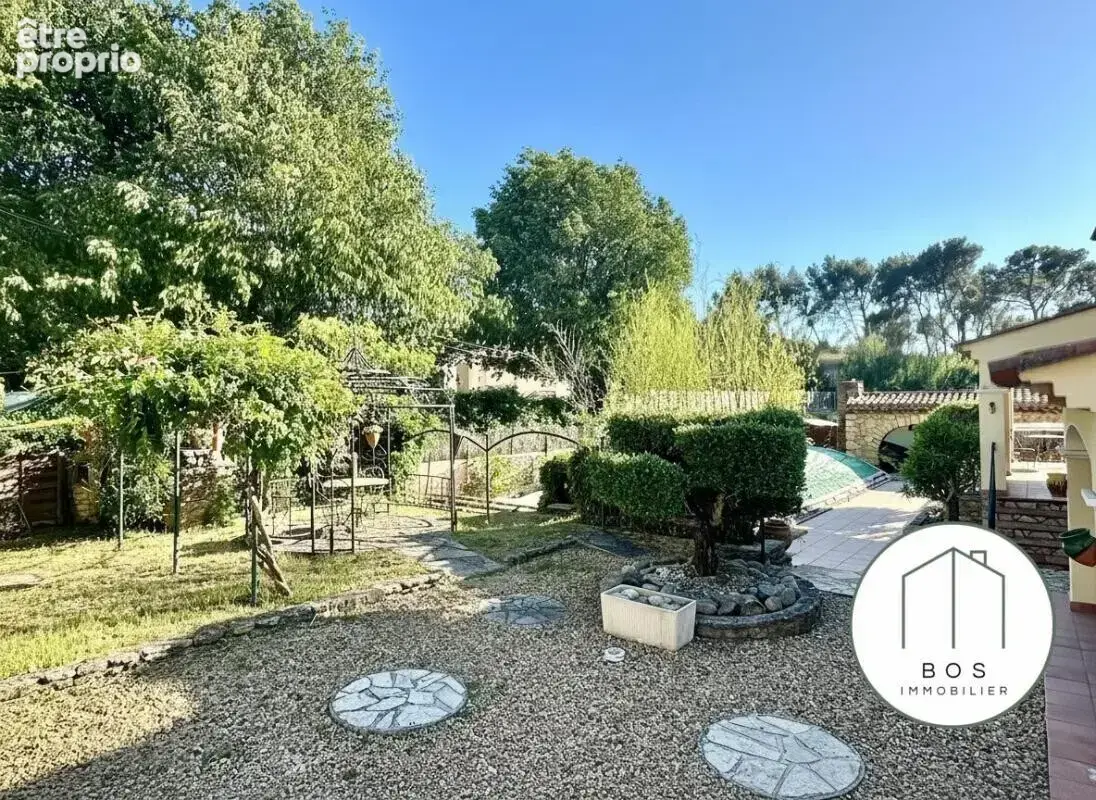 Villa avec piscine et garage - photo 8