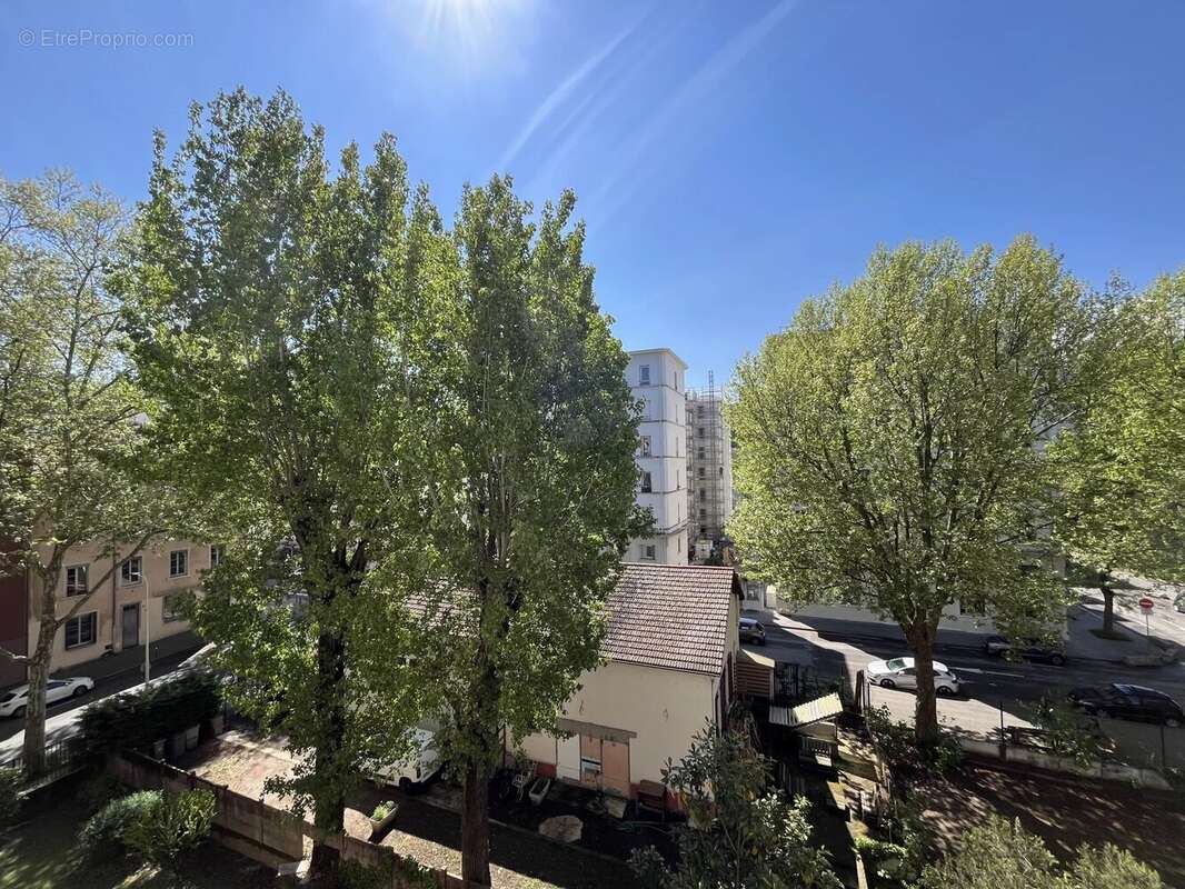 Appartement à LYON-9E