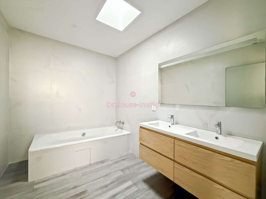 Maison à FLEUREY-SUR-OUCHE