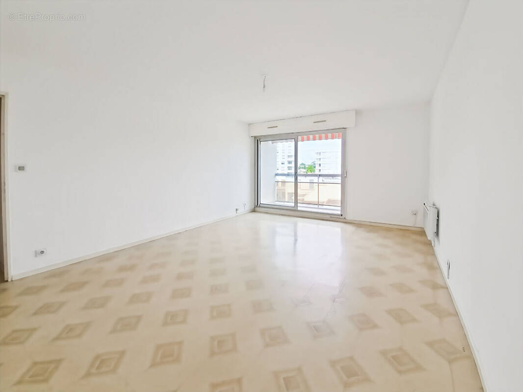 Appartement à VILLENAVE-D'ORNON