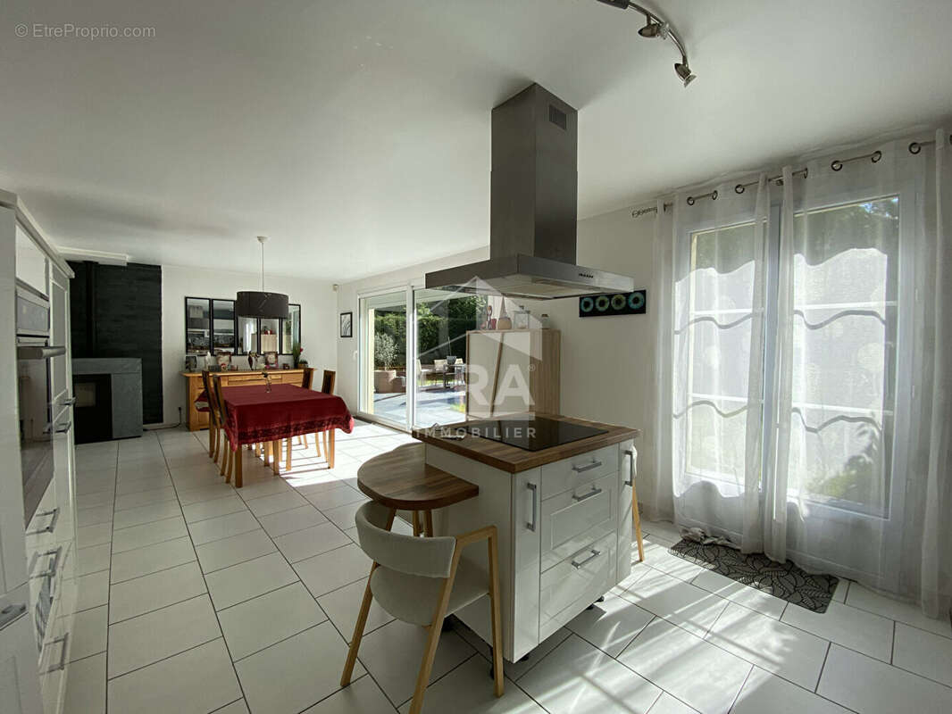 Maison à CHAUMONTEL
