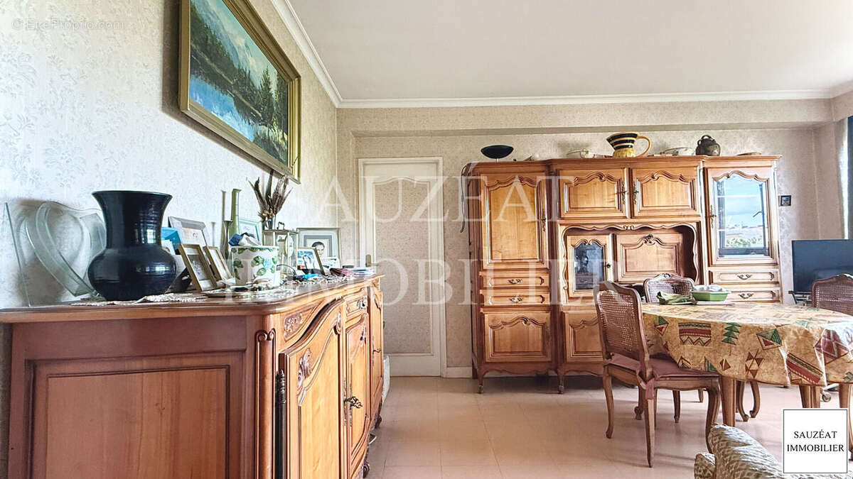 Appartement à MONTROUGE